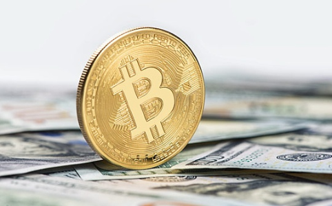 比特币价格突破7.1万美元，市场普涨背后驱动因素解析