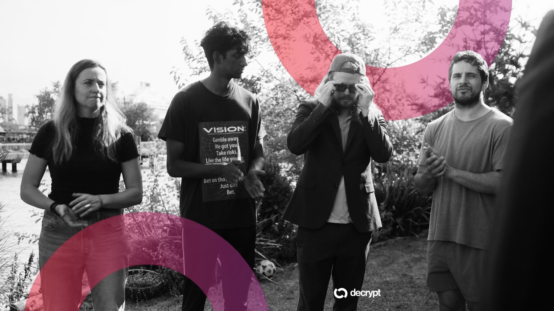 薇薇·福特拍剧追忆加密黄金时代