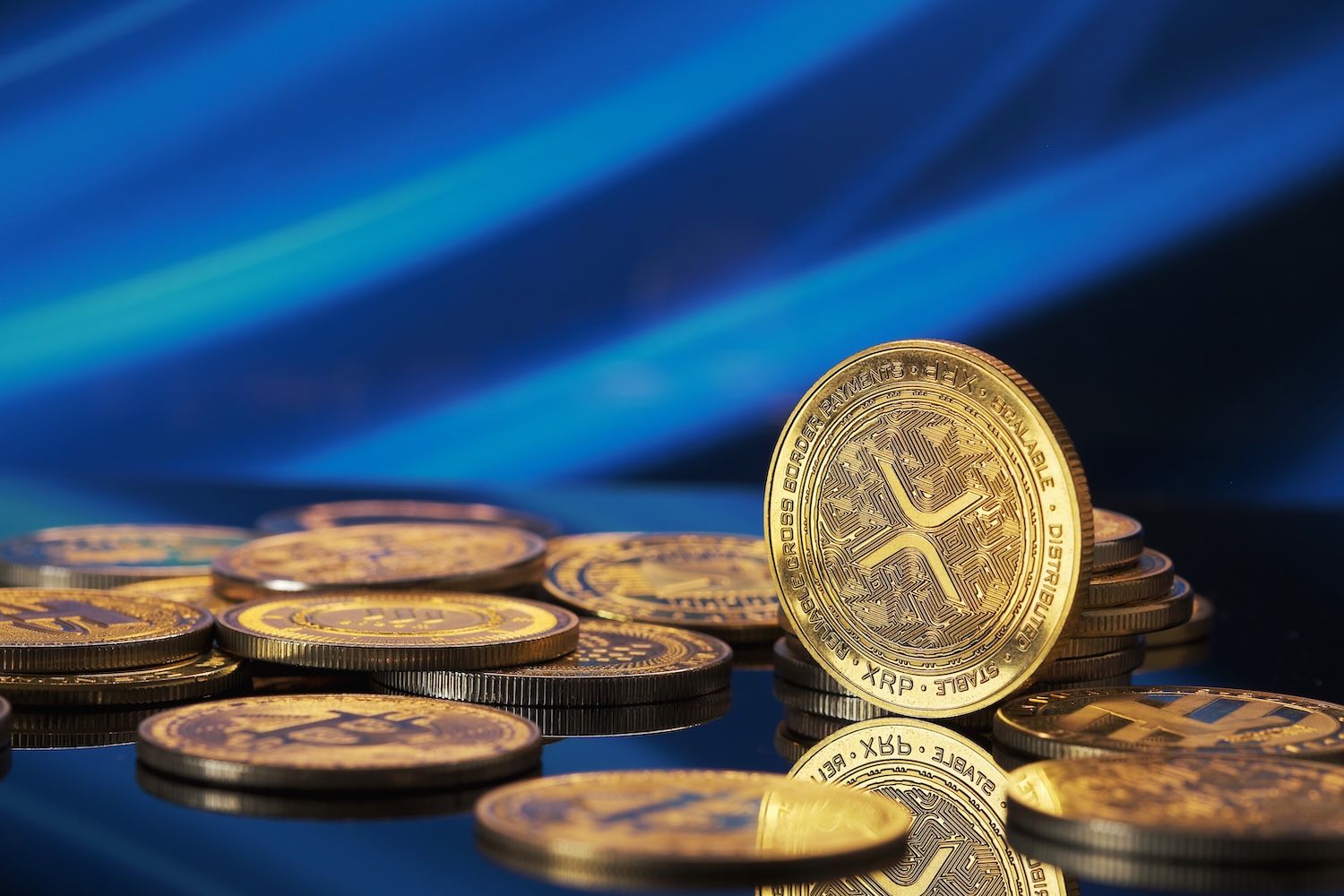 XRP杠杆率腰斩：去杠杆潮重塑市场结构