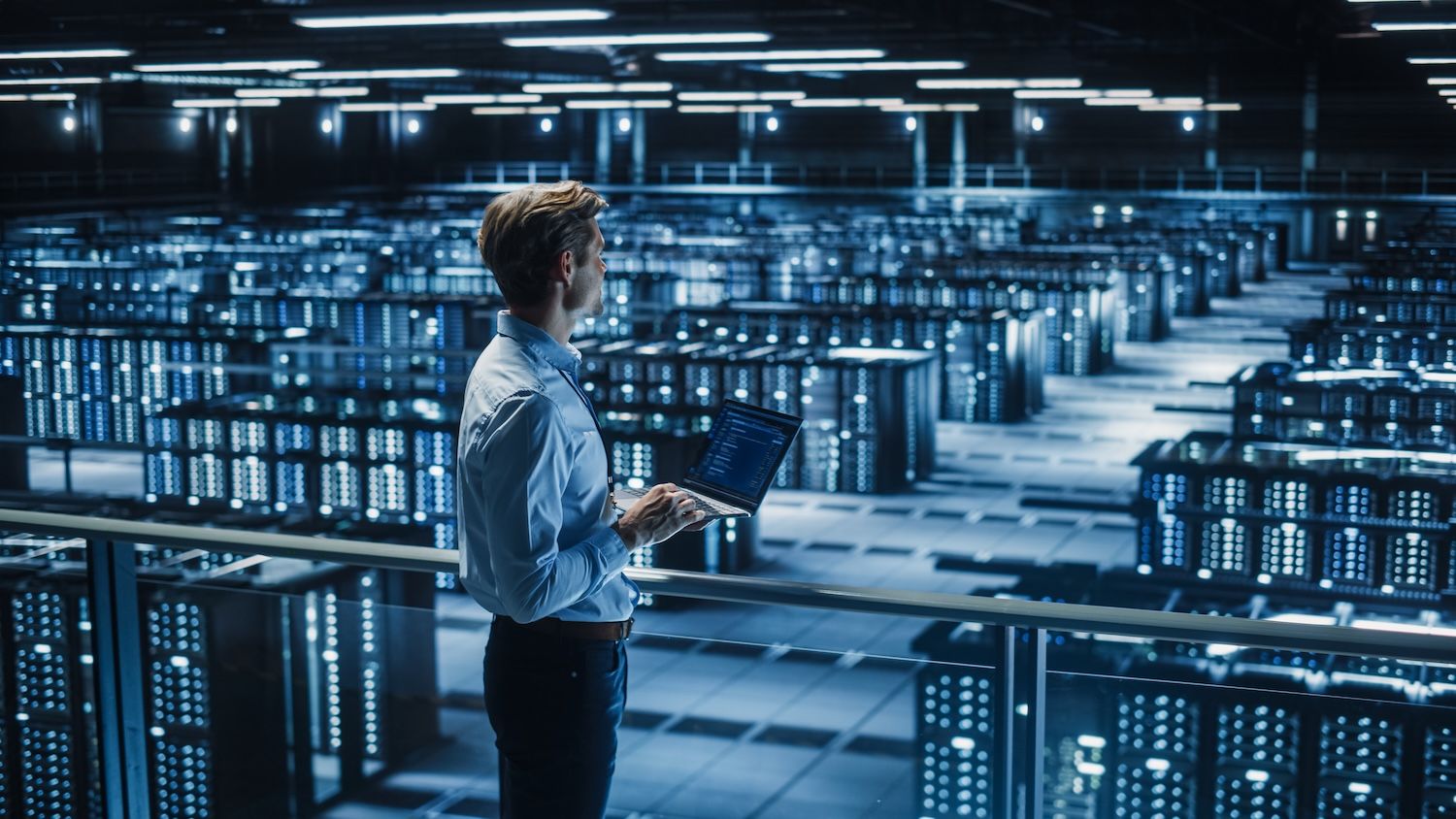 矿工困局加剧：哈希价格跌破30美元，AI转型成救命稻草