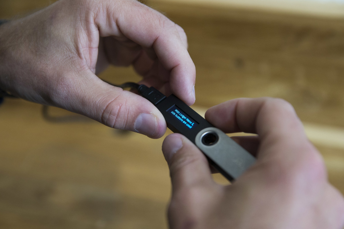 硬件钱包如何守护你的数字资产安全？