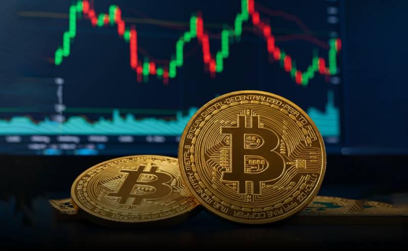 地缘动荡致比特币失守78000美元，机构持仓持续加码